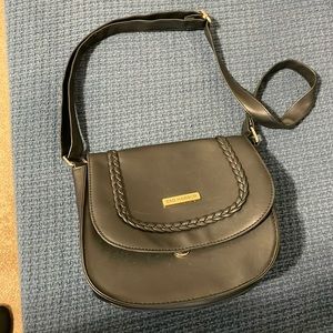 Sag Harbor handbag. Black. Adjustable strap.